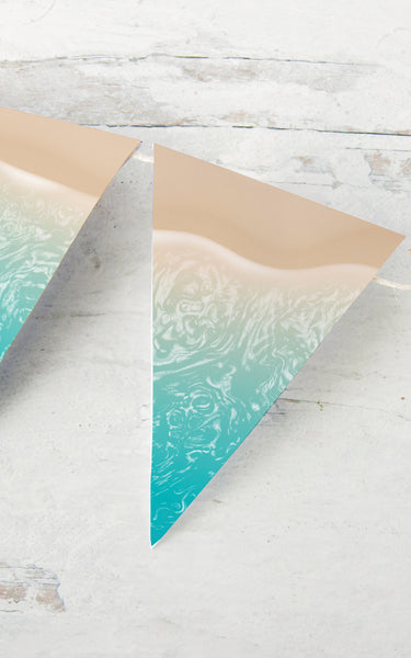Turquoise Beach Shoreline Bunting - Greengate Images