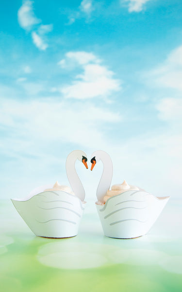 White Swan Cupcake Wrappers - Greengate Images